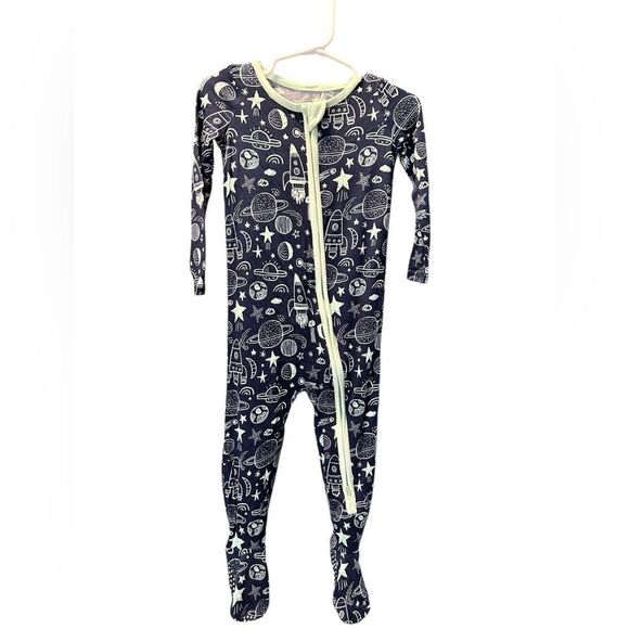 NWT Ruggedbutts Toddler Bamboo Blue Space Graphic Romper Footie Pajamas - 12-18M - Picture 10 of 12